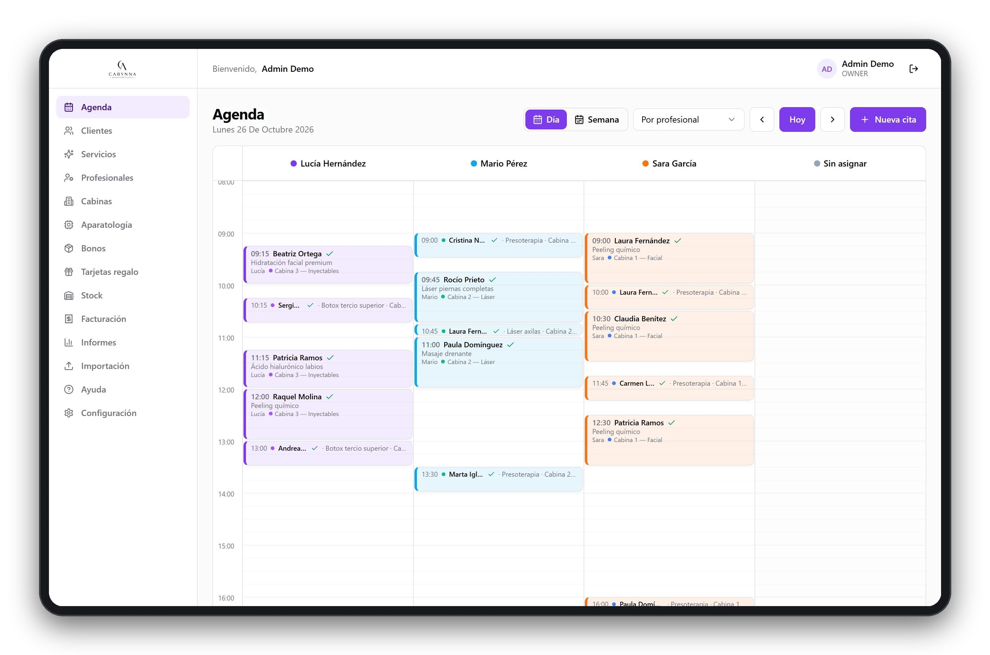 Cabynna: pantalla de agenda con las citas por profesional y cabina